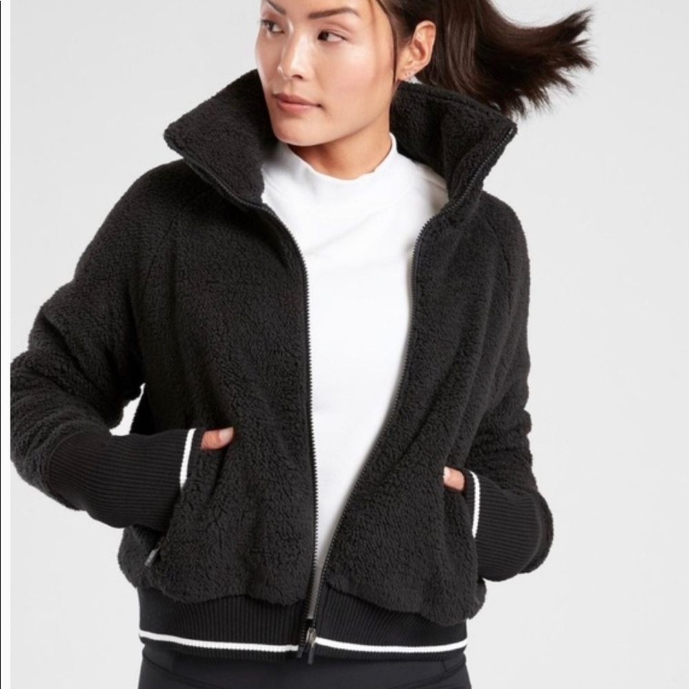 NEW Athleta Size XL Tugga Sherpa Zip Up Jacket Black Cozy